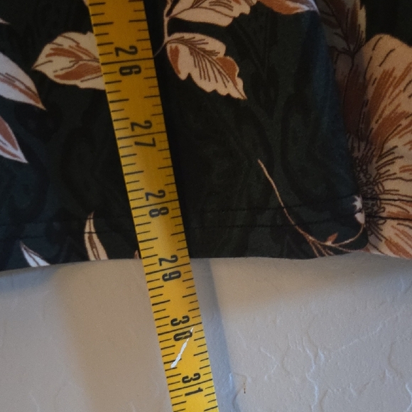 Johnny Was Black Nido Wide Leg Pants with Grey & Beige Floral Print Size Med NWT - Picture 9 of 13